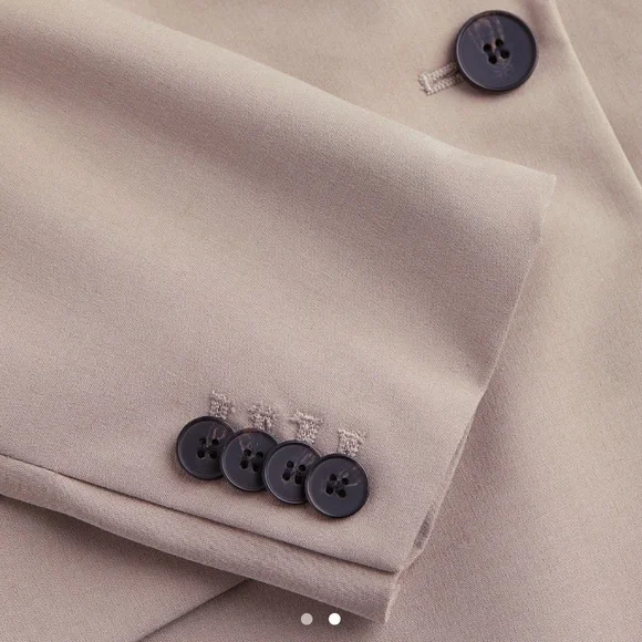 H&M blazer - Picture 2 of 2